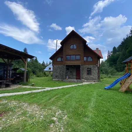 Woodland House Yaremtche